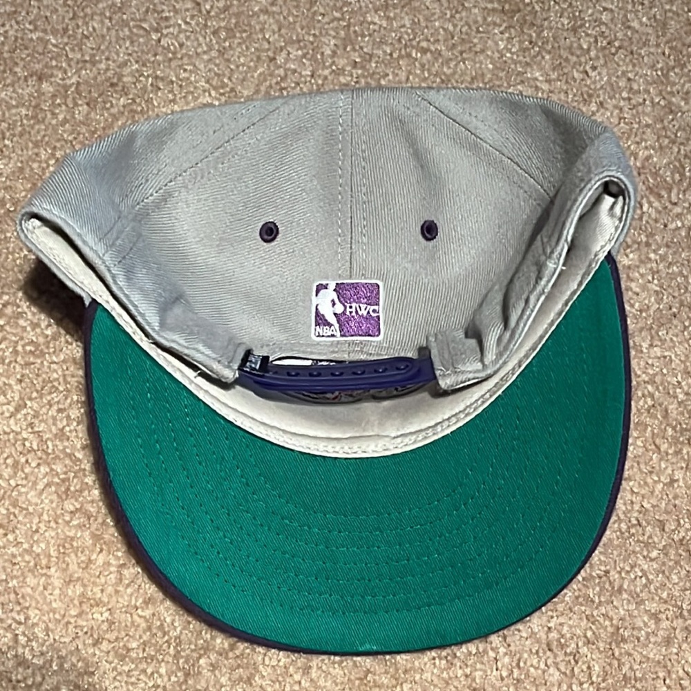 Toronto Raptors Men’s SnapBack - Picture 2 of 2